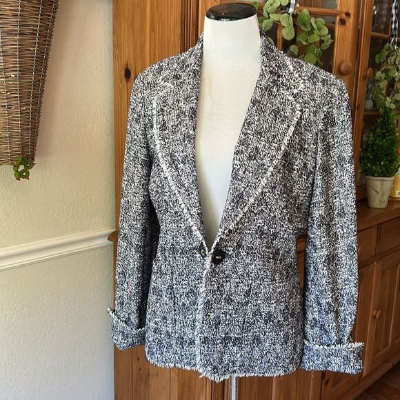 Talbots Navy and White Fully Lined Tweed Blazer with Frayed Edges Size 12 - Picture 1 of 14